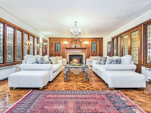 18 Colonial Rd White Plains, NY ( 05 of 44 ).jpg