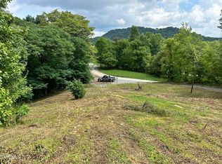 Weaver Hill Rd, Johnson City, TN 37601