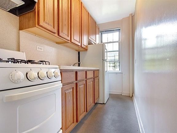 4th image of 7011 108th St APT 1C