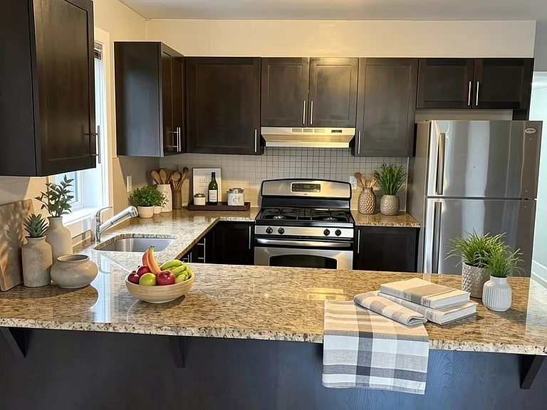 167 Aylmer Ave #4 — Photo 11