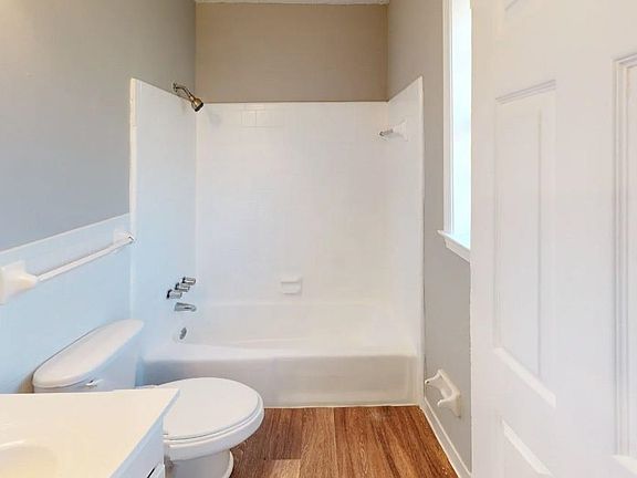 2nd image of 3064 Greenbranch Dr