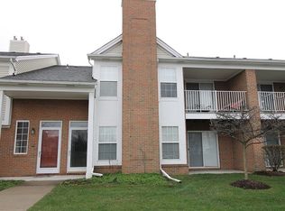 16752 Glenmoor Blvd, Macomb, MI 48044