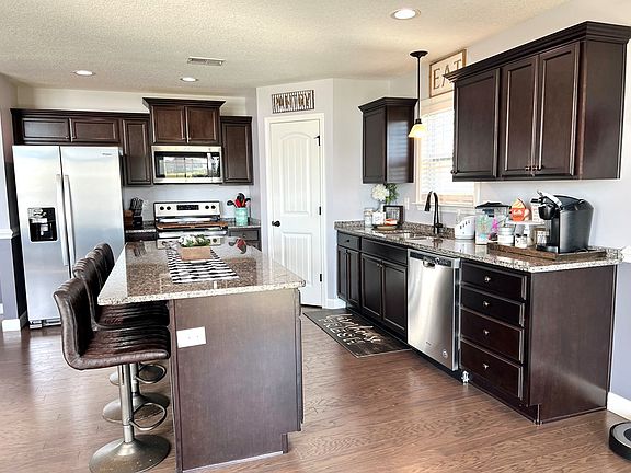 2nd image of 205 Meadow Lake Dr