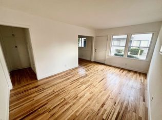 6100-6106 Woodman Ave, Van Nuys, CA 91401
