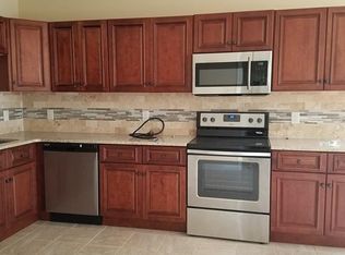 121 Winfield St #2, Worcester, MA 01602