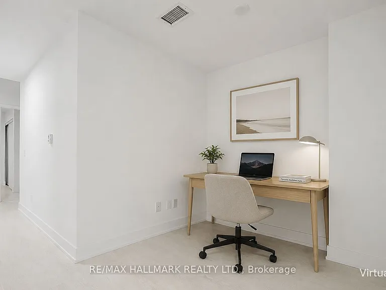308 Jarvis St #210 — Photo 7
