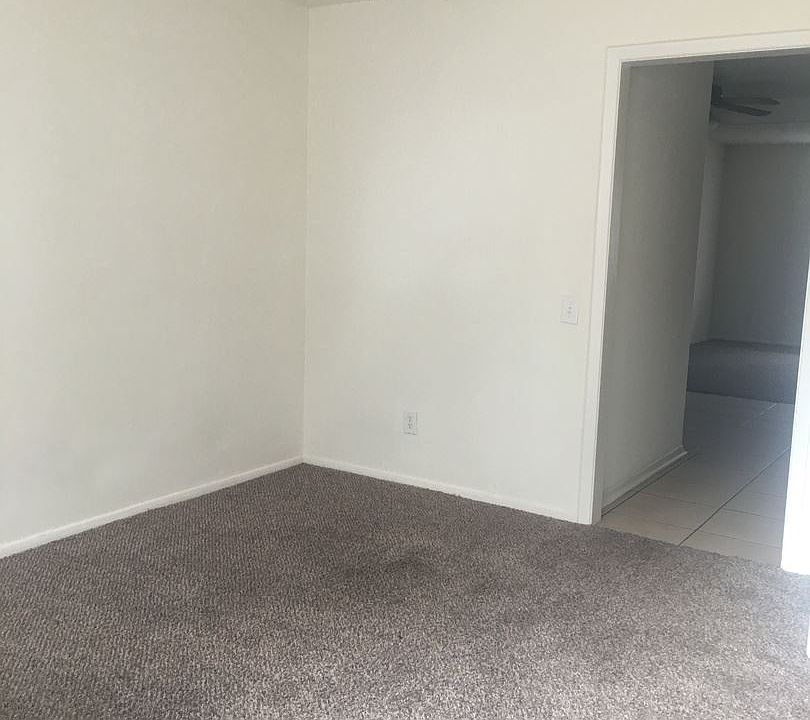 1st image of 5700 Canyon Dr APT 38