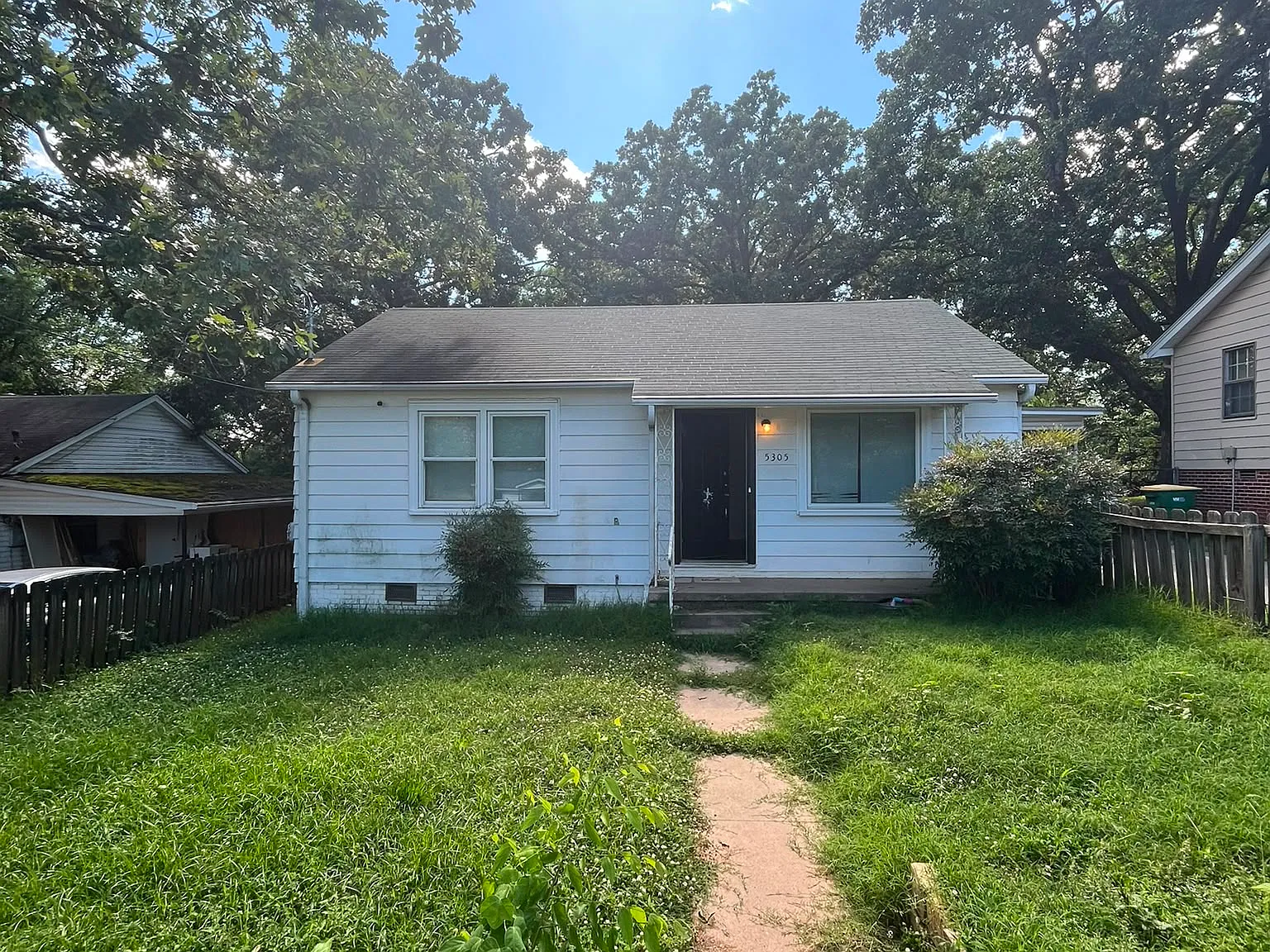 3 bed, 1104 sqft, $1,150 — Photo 1