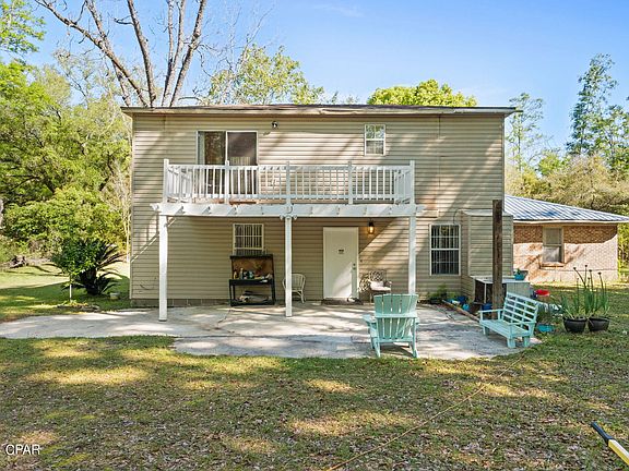 5th image of 1123 Iola Dr