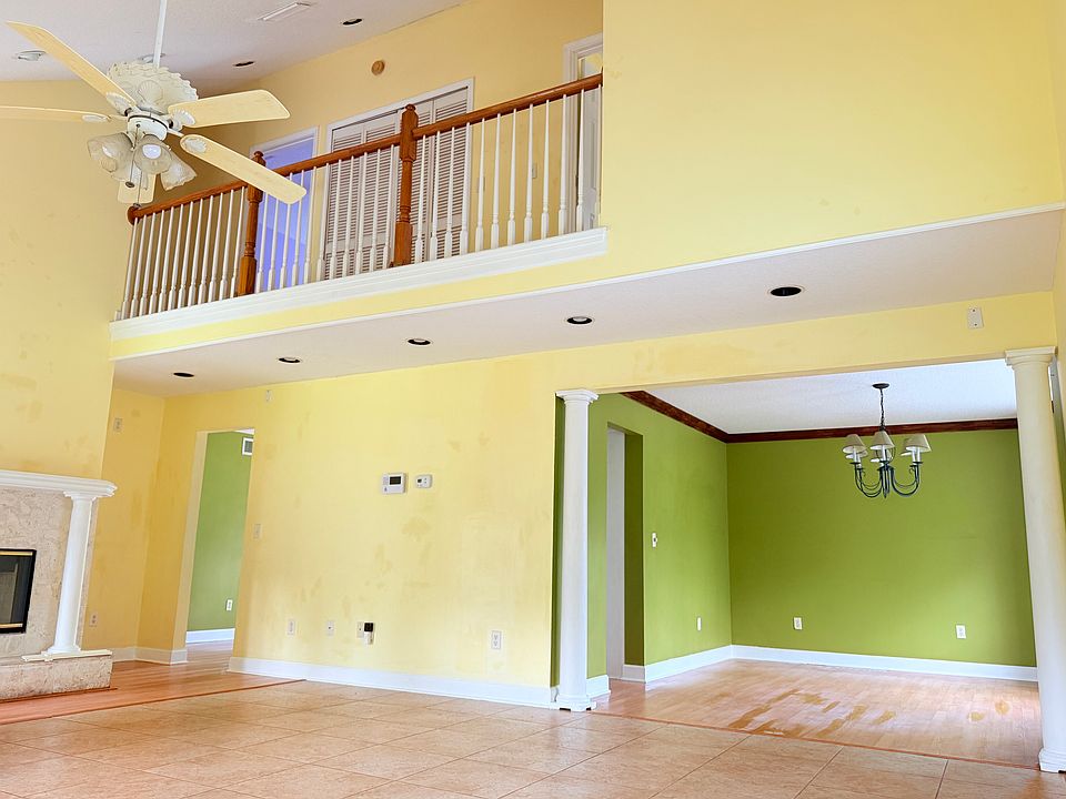 1st image of 13425 Gerona Dr N