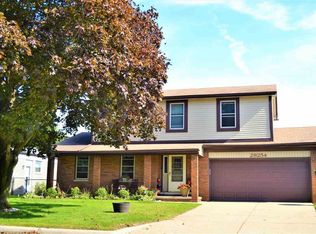 29254 E Nottingham Cir, Warren, MI 48092