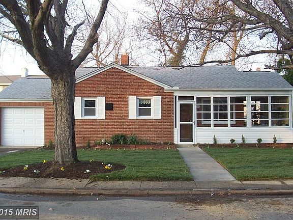 5th image of 1305 McKinley St