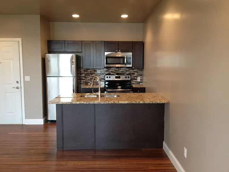 City View Lofts — Photo 10