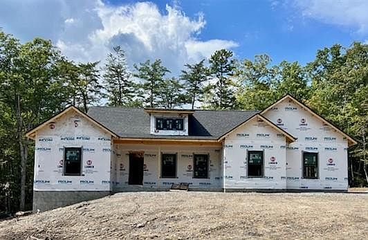 2nd image of 2005 Street Place Loop