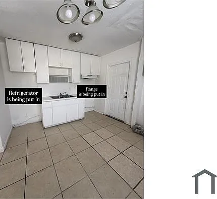 865 W 3rd St — Photo 1