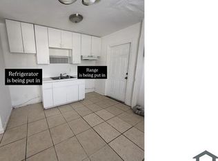 865 W 3rd St, Riviera Beach, FL 33404
