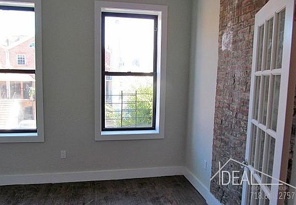 3rd image of 287 Cornelia Brooklyn