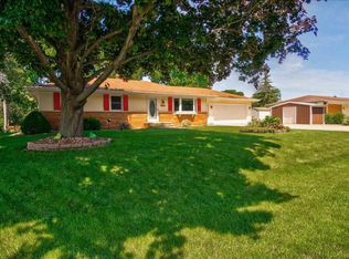 3090 W 1st Ave, Appleton, WI 54914