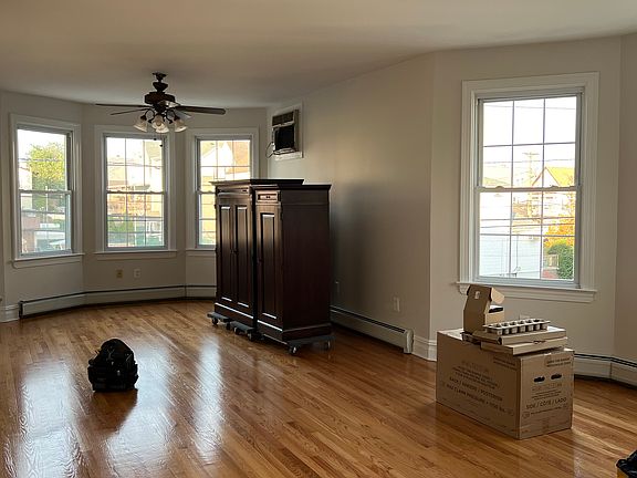 Living Room Dining Room - Brand-new 2 inch blinds on all windows