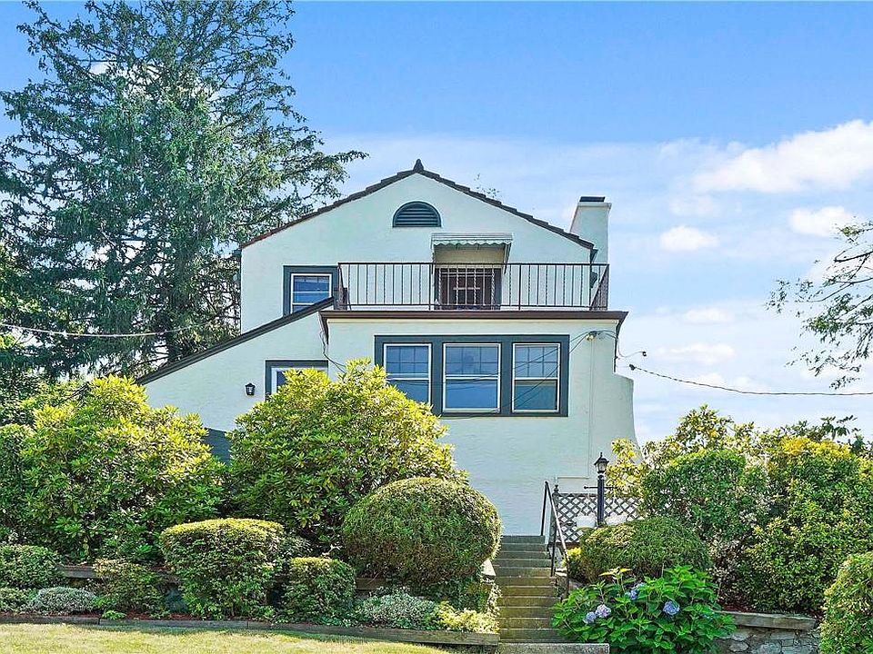 1st image of 542 Ashford Avenue