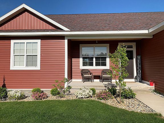 2nd image of 4184 Longwood Dr #17