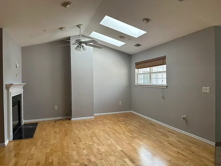 168 Potomac Dr — Photo 3
