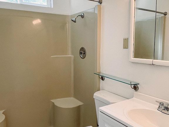 4th image of 7550 122nd Ave NE #A