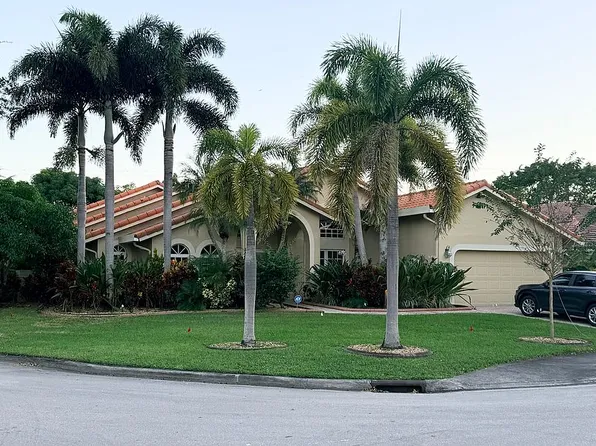 9700 NW 48th Dr, Coral Springs, FL 33076
