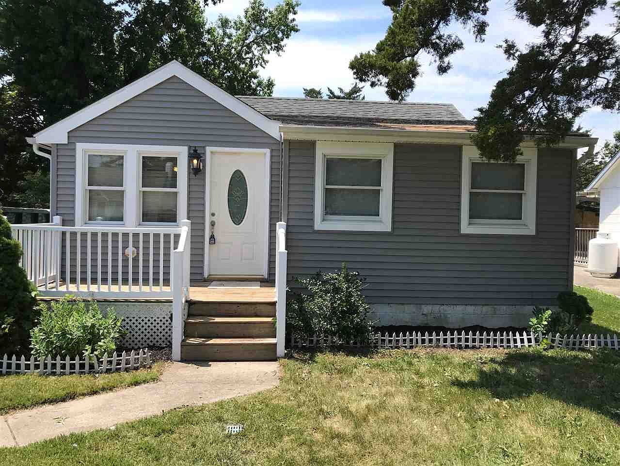 24 E Wilde Ave, Villas, NJ 08251 Zillow