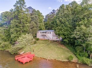 227 Twin Mountain Lake Cir, Talking Rock, GA 30175