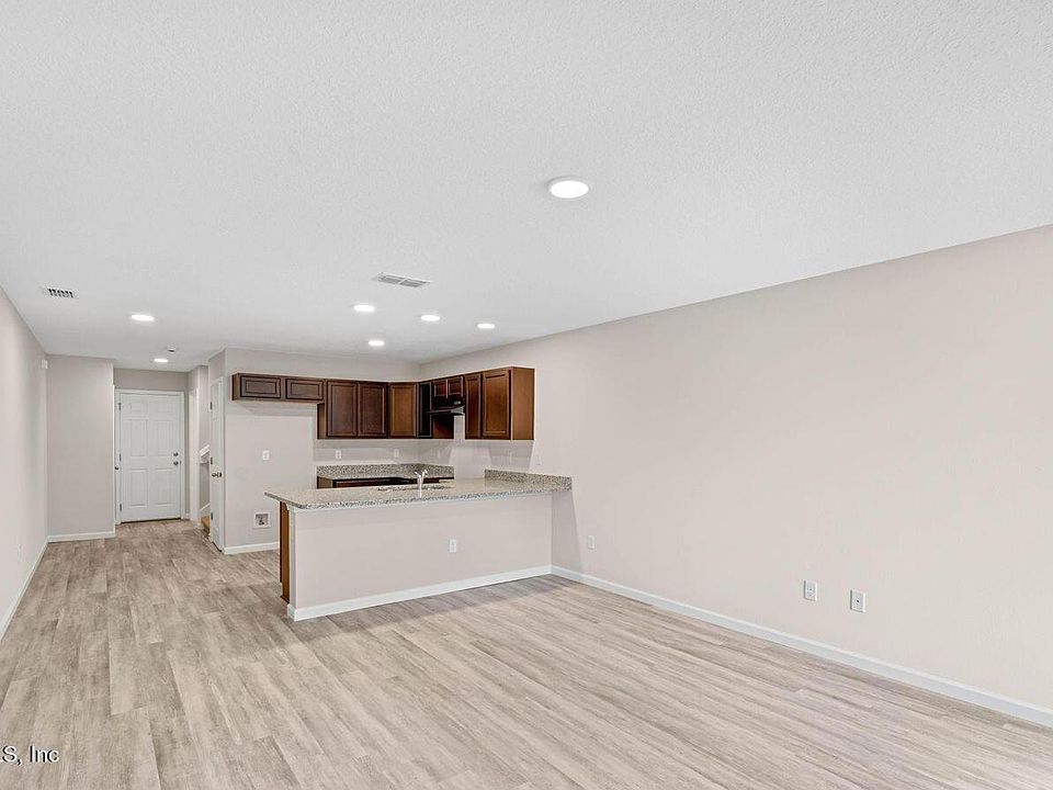 1st image of 8516 MCGIRTS VILLAGE Lane