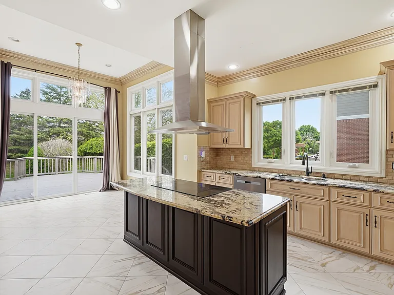 13697 Silent Woods Dr — Photo 10