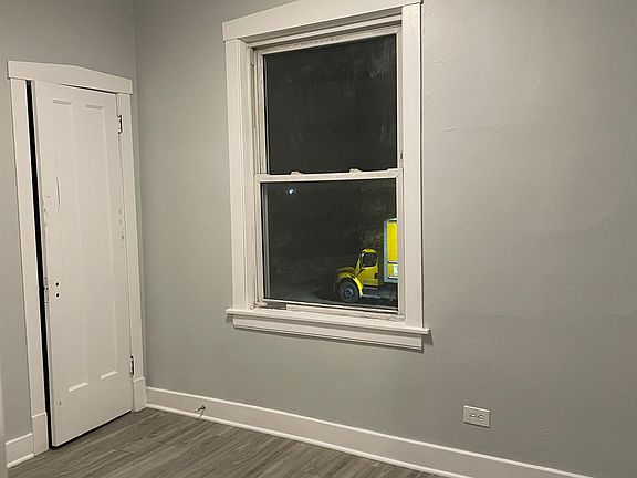 5th image of 6707 Ogden Ave #2A