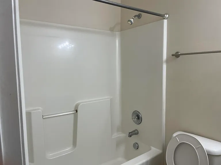 1310 Triple Tree Ln SW — Photo 6