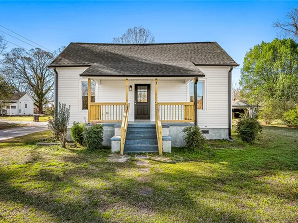 1 Kelly St, Belton, SC 29627