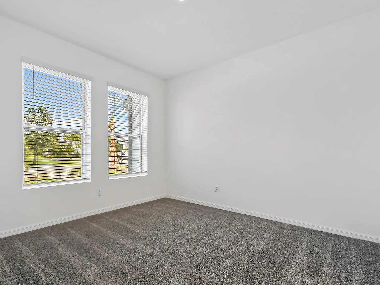 3 bed, 3.5 bath, 2000 sqft, $3,250 — Photo 4