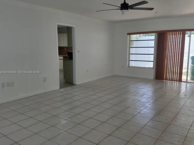 8404 SW 102nd Pl — Photo 3