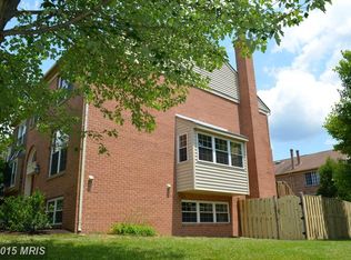 5233 Harbor Court Dr, Alexandria, VA 22315