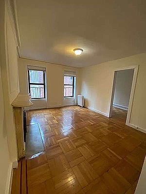 2nd image of 801 Lexington Ave #4