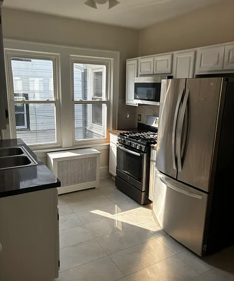 29 Grumman Ave #2 — Photo 4