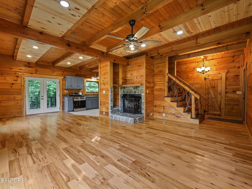 28th image of 610 Towee Falls Rd