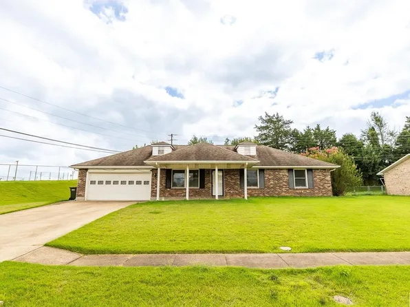 558 Pearman Ave, Radcliff, KY 40160
