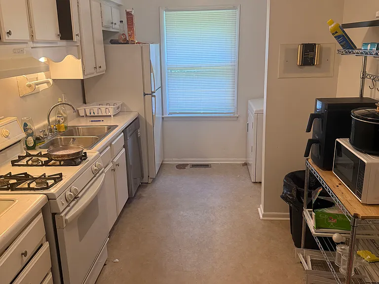 4742A Trenton Dr — Photo 5