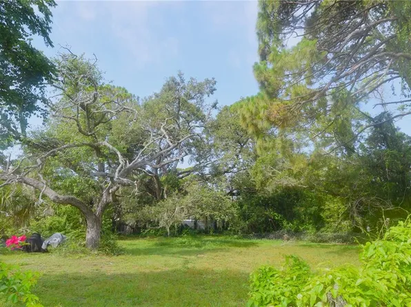 Olympic St Lot 19, Sarasota, FL 34231
