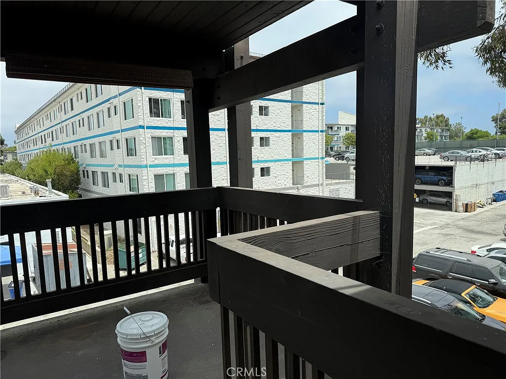 2 bed, 1048 sqft, $2,995 — Photo 4
