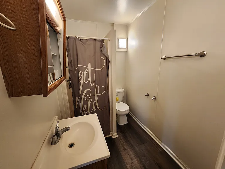 1921 Main Street Rd #2R — Photo 2