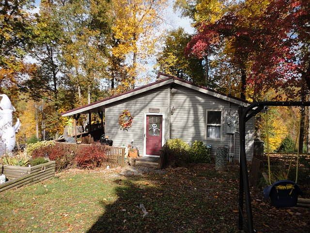 1st image of 242 Cumberland Dr