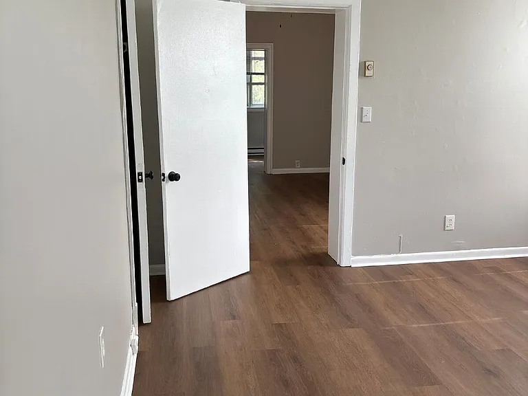 103 Barnhardt Cir #8 — Photo 36