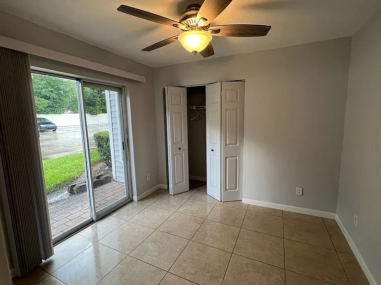 12135 Armenia Gables Cir — Photo 11