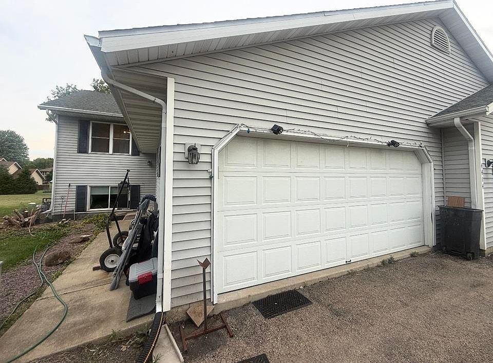 1st image of 4414 Gray Rd